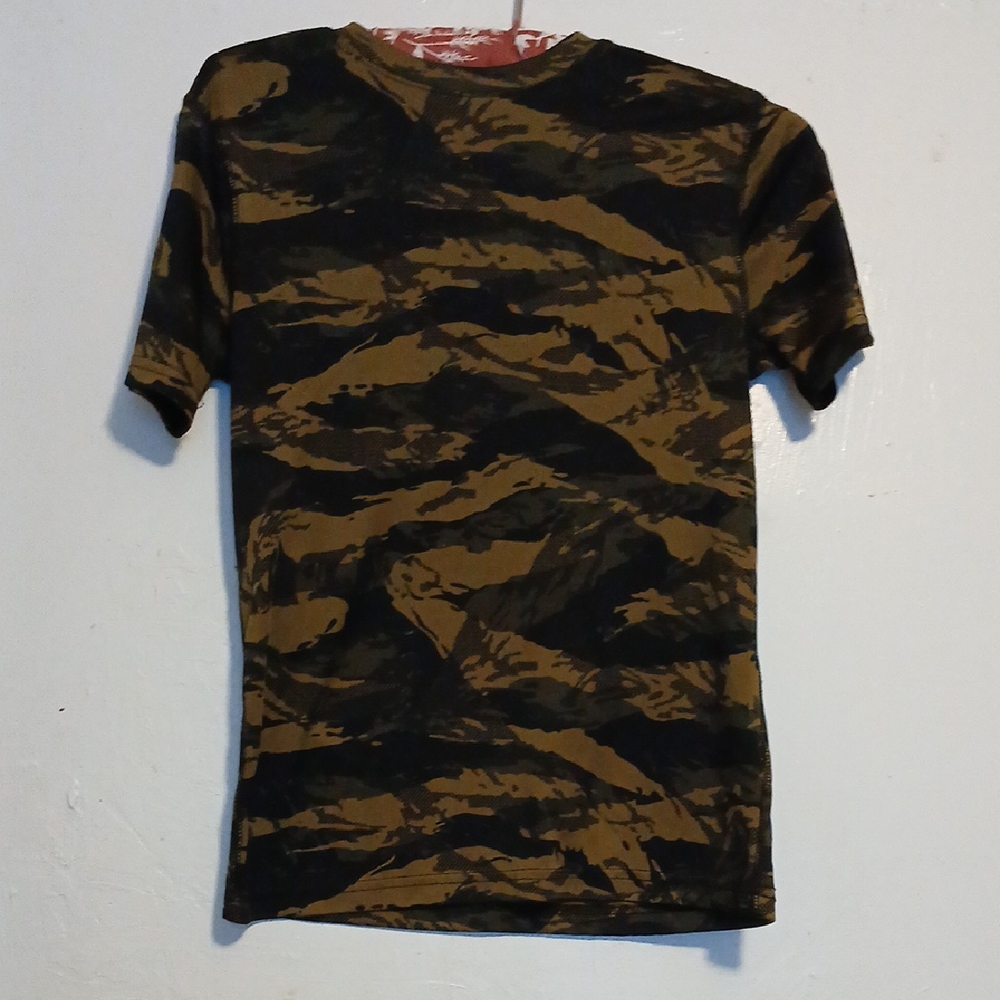 Old Navy Boys Active Camoflouge Shirt L